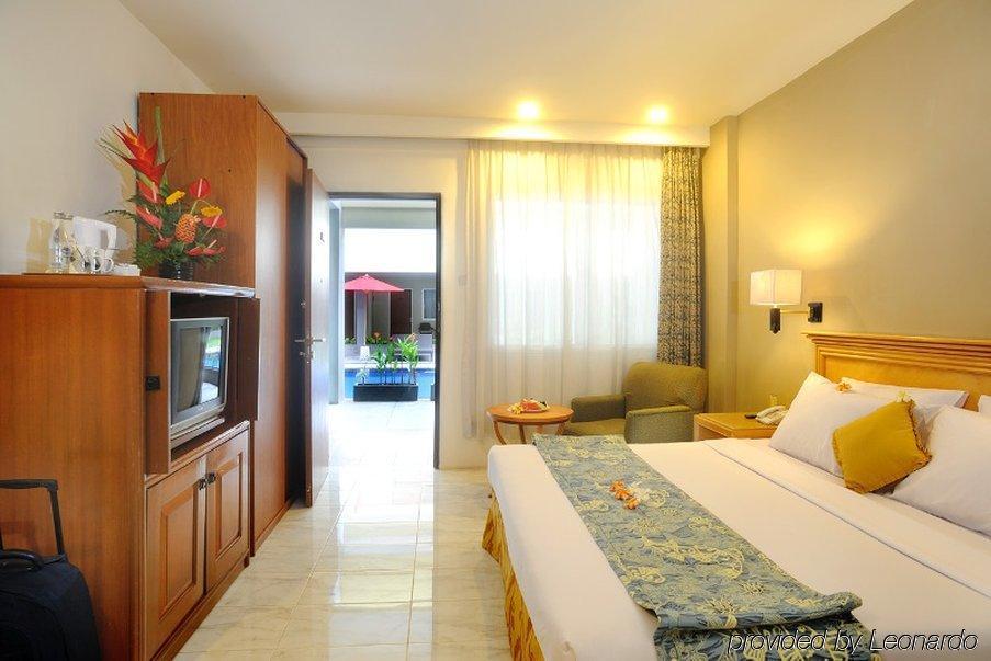 Kuta Station Hotel And Spa 발리 섬 외부 사진