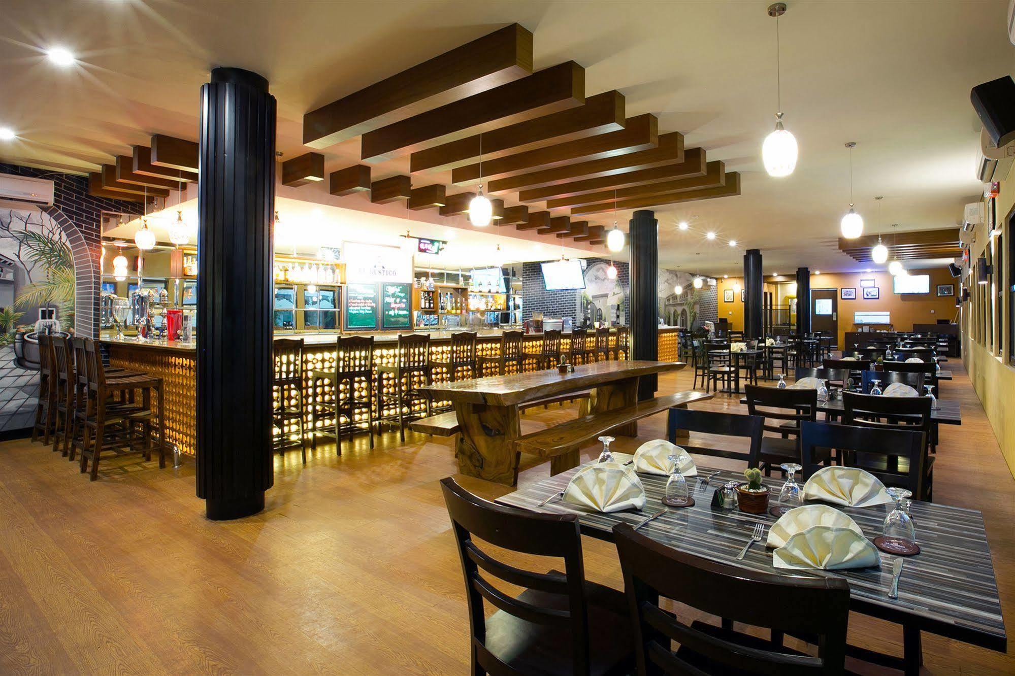 Kuta Station Hotel And Spa 발리 섬 외부 사진