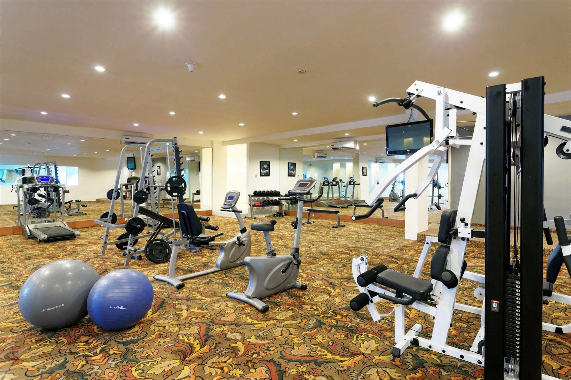 Kuta Station Hotel And Spa 발리 섬 외부 사진